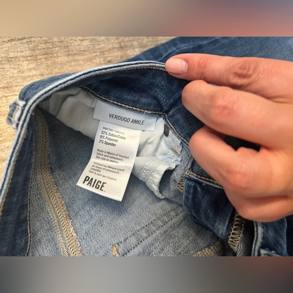 PAIGE Verdugo Ankle Jeans in 27- Light Distressing- See Pics - Picture 7 of 8